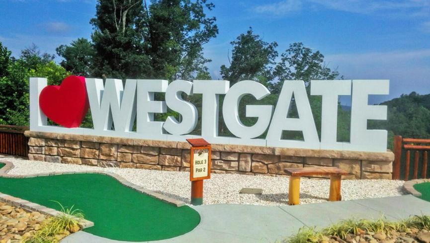 Deluxe Room In Westgate Resorts July 4Th Week แกตลิงเบิร์ก ภายนอก รูปภาพ