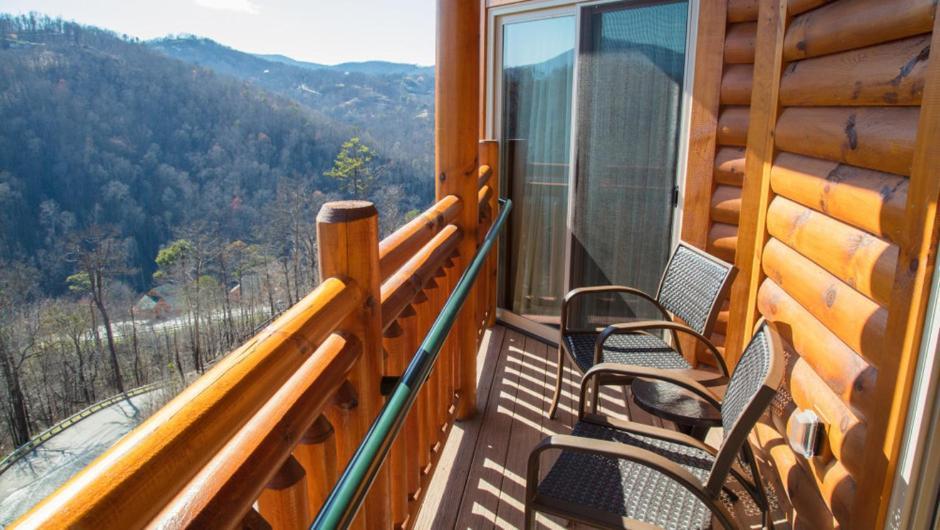 Deluxe Room In Westgate Resorts July 4Th Week แกตลิงเบิร์ก ภายนอก รูปภาพ